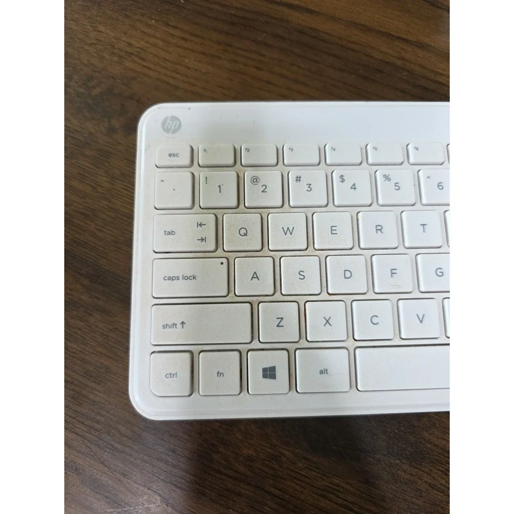 HP‎ KBAH21 USB Wired Super Slim Thin White PC Keyboard Lightweight Z1